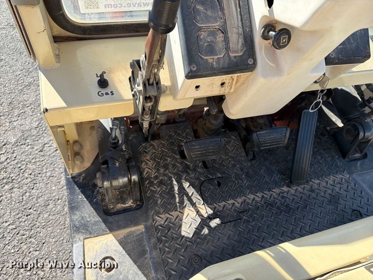 image for item EA0555 Nissan PH02 forklift