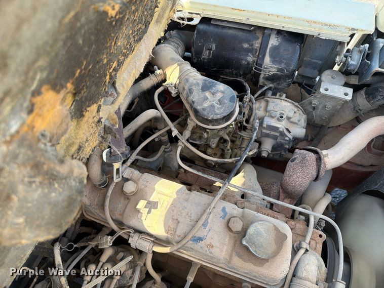 image for item EA0555 Nissan PH02 forklift