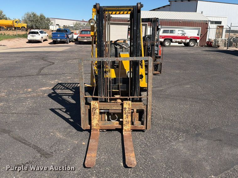 image for item EA0556 Mitsubishi FG25 forklift