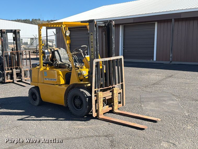 image for item EA0556 Mitsubishi FG25 forklift