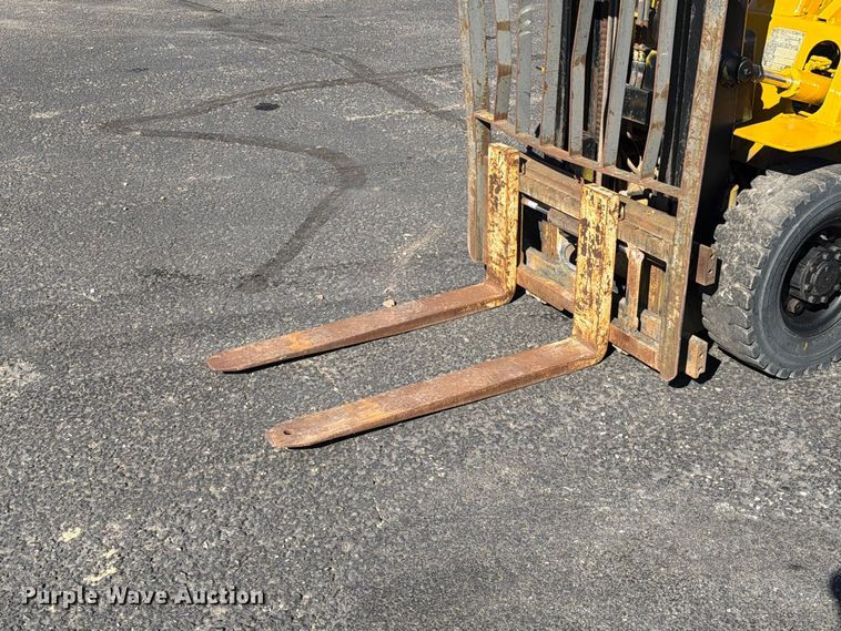 image for item EA0556 Mitsubishi FG25 forklift