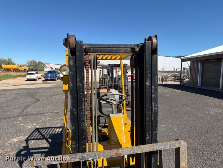 image for item EA0556 Mitsubishi FG25 forklift