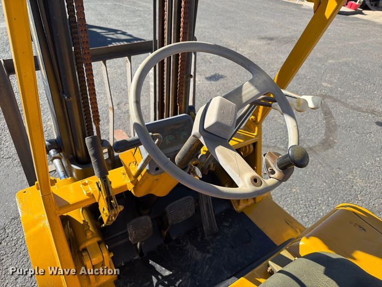 image for item EA0556 Mitsubishi FG25 forklift