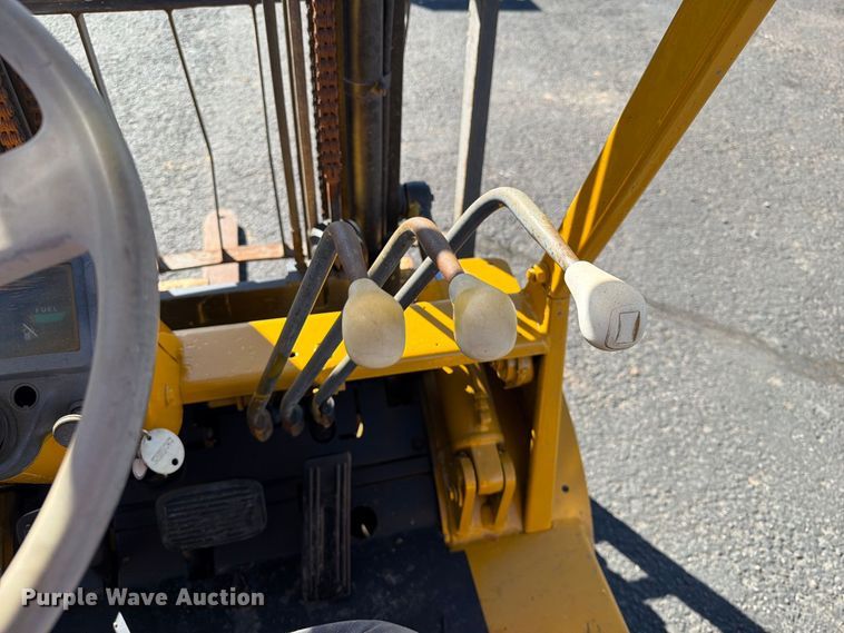 image for item EA0556 Mitsubishi FG25 forklift