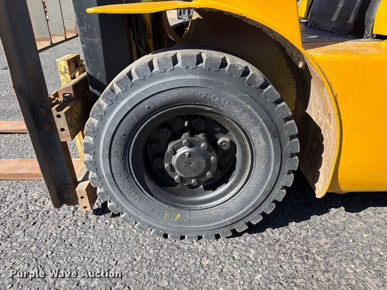 image for item EA0556 Mitsubishi FG25 forklift