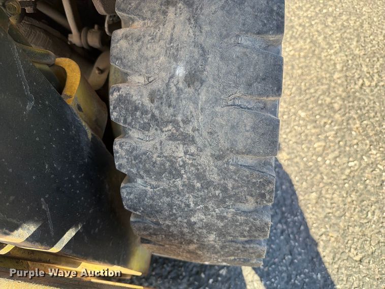 image for item EA0556 Mitsubishi FG25 forklift