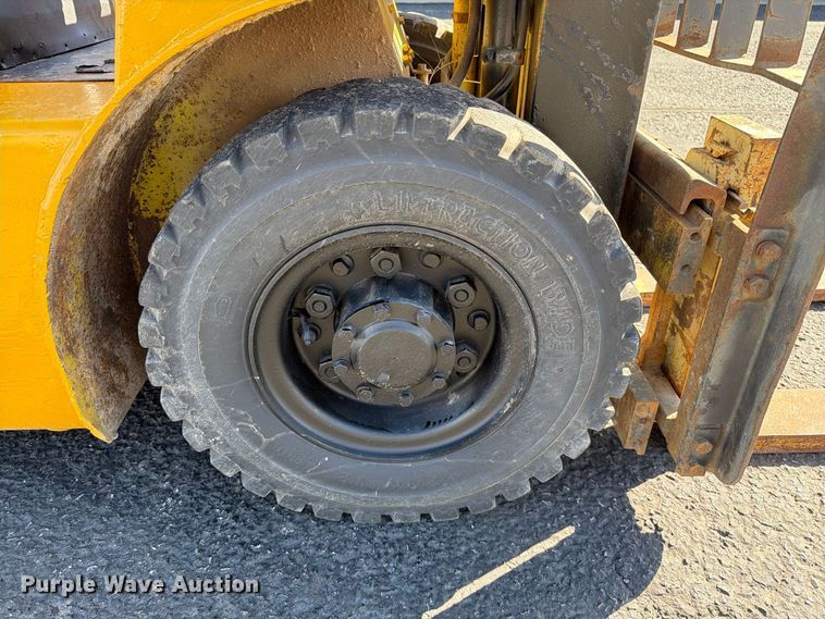 image for item EA0556 Mitsubishi FG25 forklift