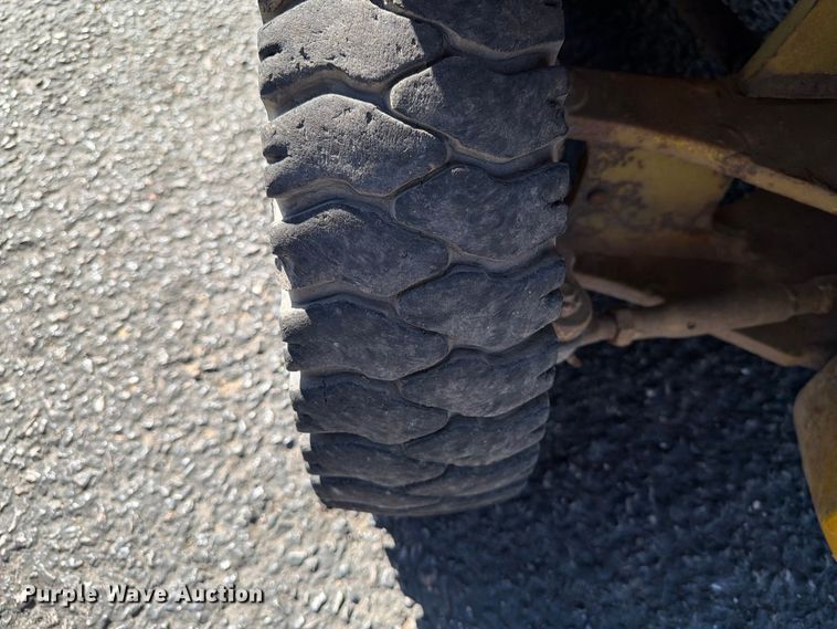 image for item EA0556 Mitsubishi FG25 forklift
