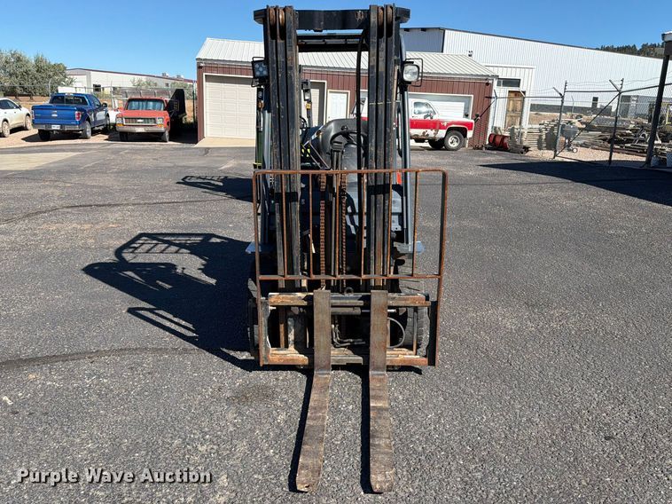 image for item EA0557 Toyota 8FGU25 forklift