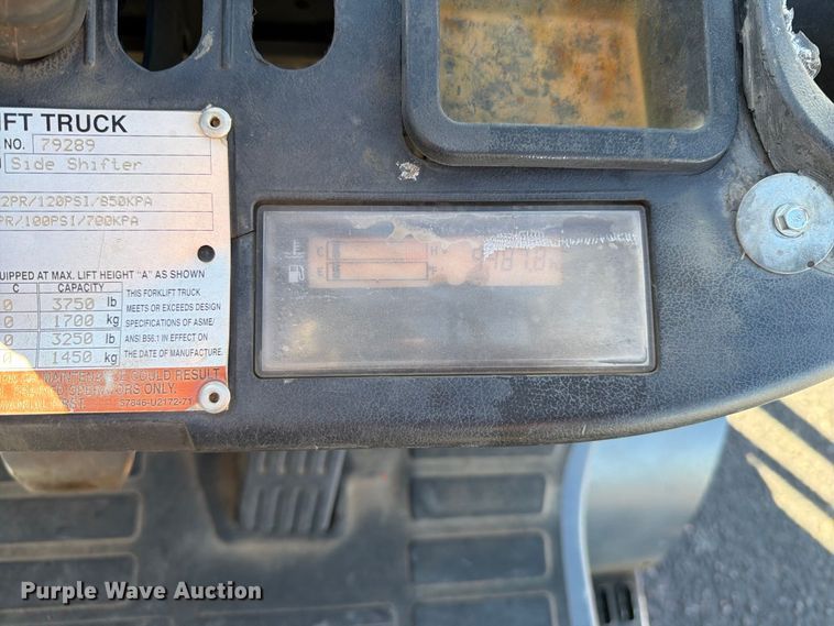 image for item EA0557 Toyota 8FGU25 forklift