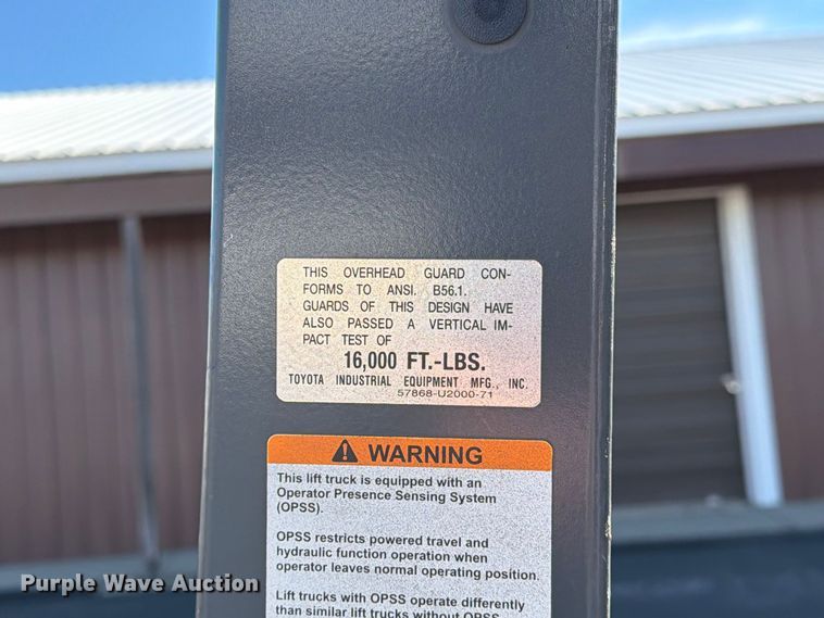 image for item EA0557 Toyota 8FGU25 forklift
