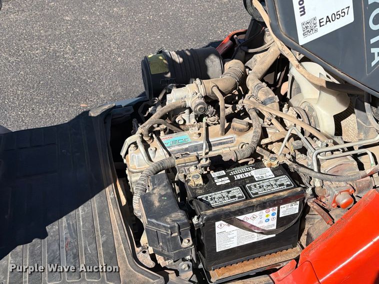 image for item EA0557 Toyota 8FGU25 forklift