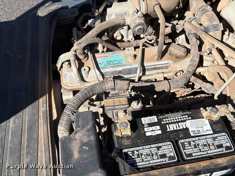 image for item EA0557 Toyota 8FGU25 forklift