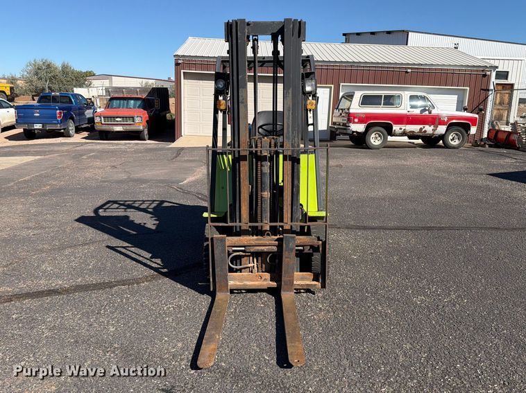 image for item EA0558 Clark CMP 15 