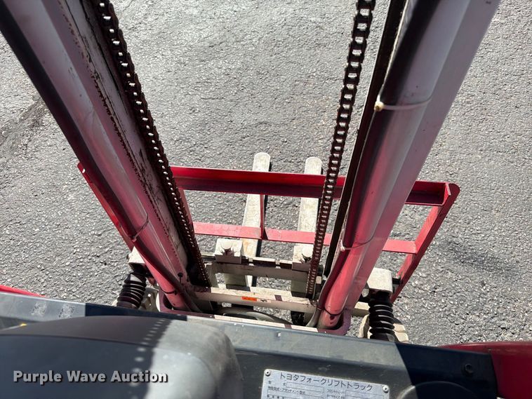image for item EA0559 Toyota 3FBKL7 forklift
