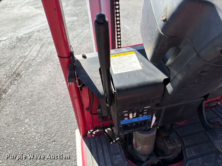 image for item EA0559 Toyota 3FBKL7 forklift