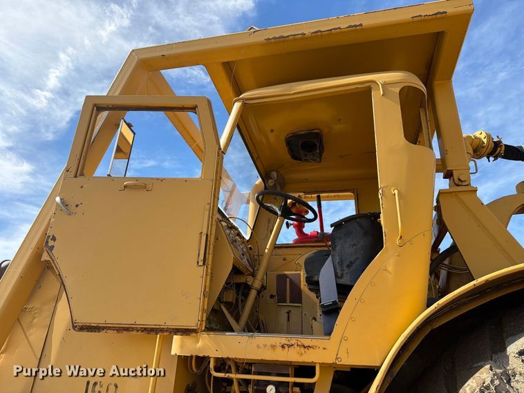 image for item EA0560 1968 Terex TS24 water wagon