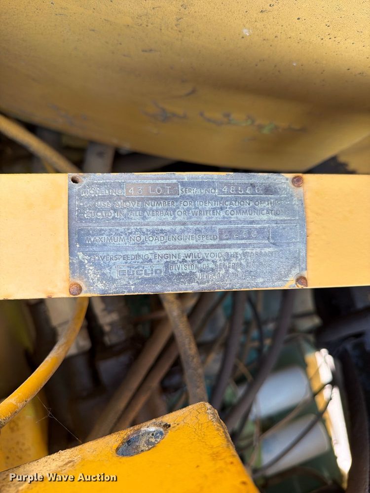 image for item EA0560 1968 Terex TS24 water wagon