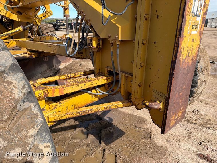 image for item EA0562 1978 Caterpillar 16G motor grader