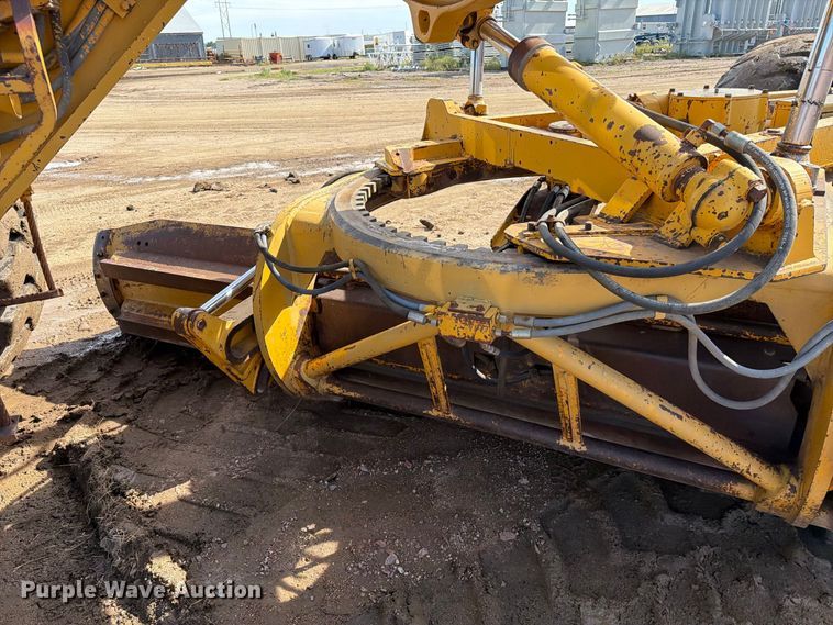 image for item EA0562 1978 Caterpillar 16G motor grader