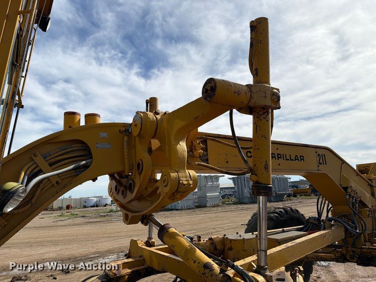 image for item EA0562 1978 Caterpillar 16G motor grader