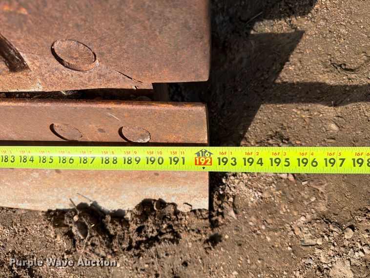 image for item EA0562 1978 Caterpillar 16G motor grader
