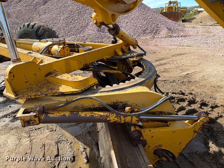 image for item EA0562 1978 Caterpillar 16G motor grader