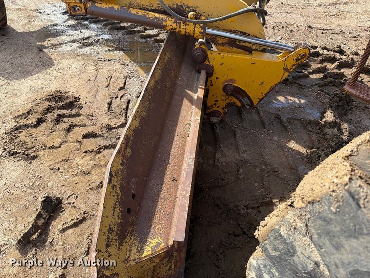 image for item EA0562 1978 Caterpillar 16G motor grader
