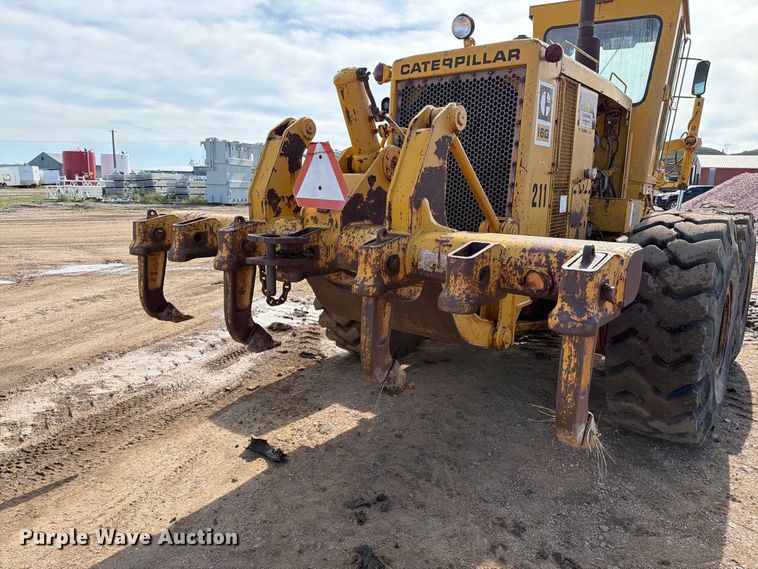 image for item EA0562 1978 Caterpillar 16G motor grader