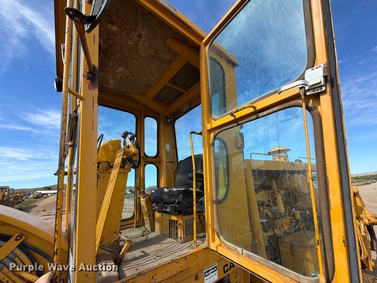 image for item EA0562 1978 Caterpillar 16G motor grader