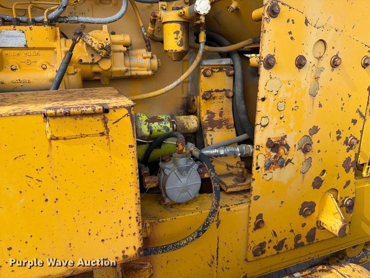 image for item EA0562 1978 Caterpillar 16G motor grader