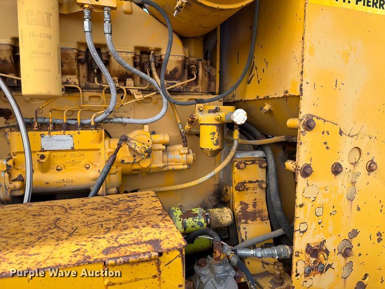 image for item EA0562 1978 Caterpillar 16G motor grader