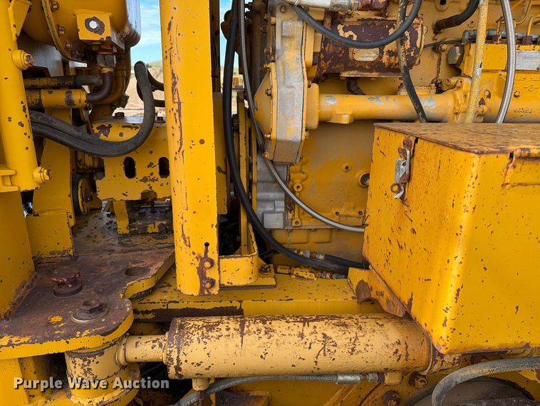 image for item EA0562 1978 Caterpillar 16G motor grader
