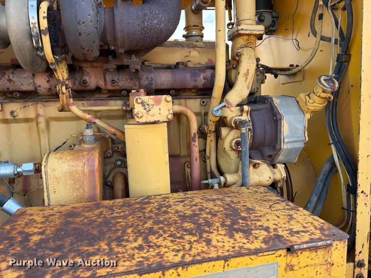 image for item EA0562 1978 Caterpillar 16G motor grader