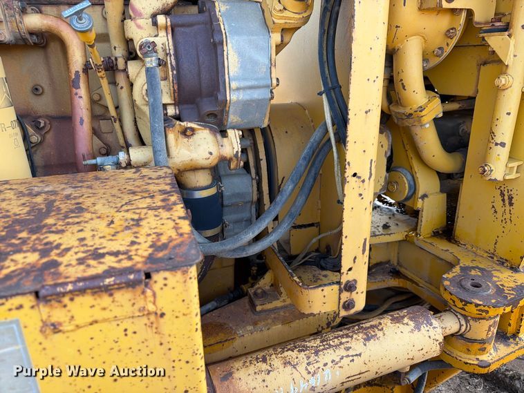 image for item EA0562 1978 Caterpillar 16G motor grader