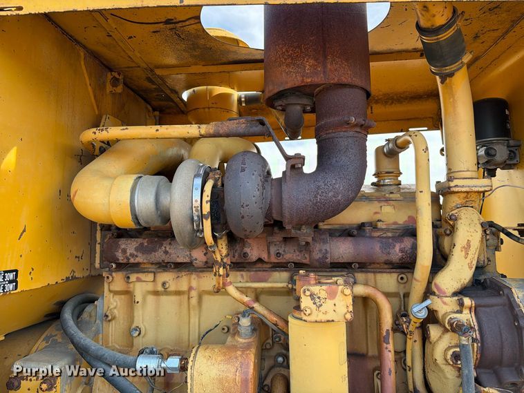 image for item EA0562 1978 Caterpillar 16G motor grader