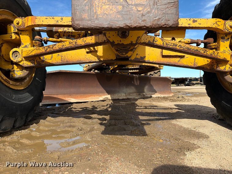 image for item EA0562 1978 Caterpillar 16G motor grader