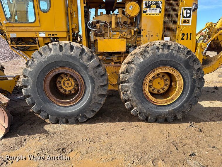 image for item EA0562 1978 Caterpillar 16G motor grader