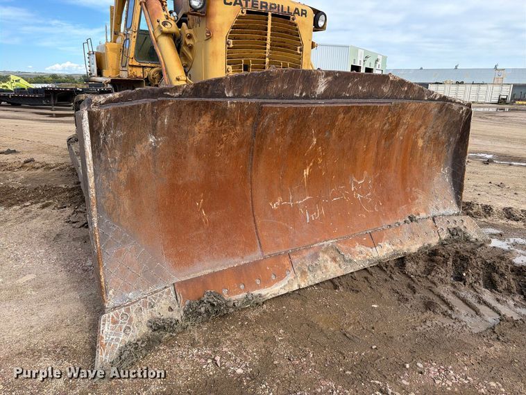 image for item EA0563 1971 Caterpillar D9G dozer
