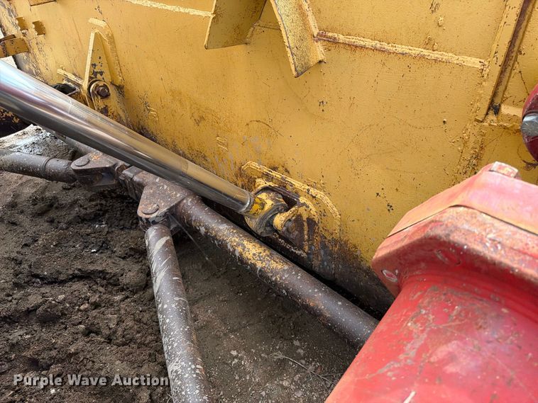image for item EA0563 1971 Caterpillar D9G dozer
