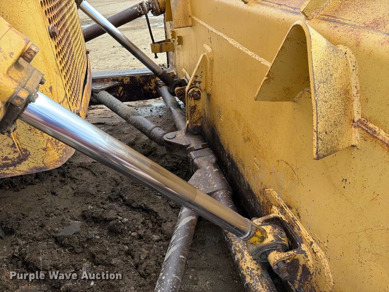 image for item EA0563 1971 Caterpillar D9G dozer