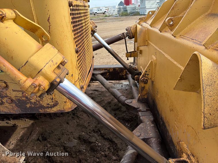 image for item EA0563 1971 Caterpillar D9G dozer