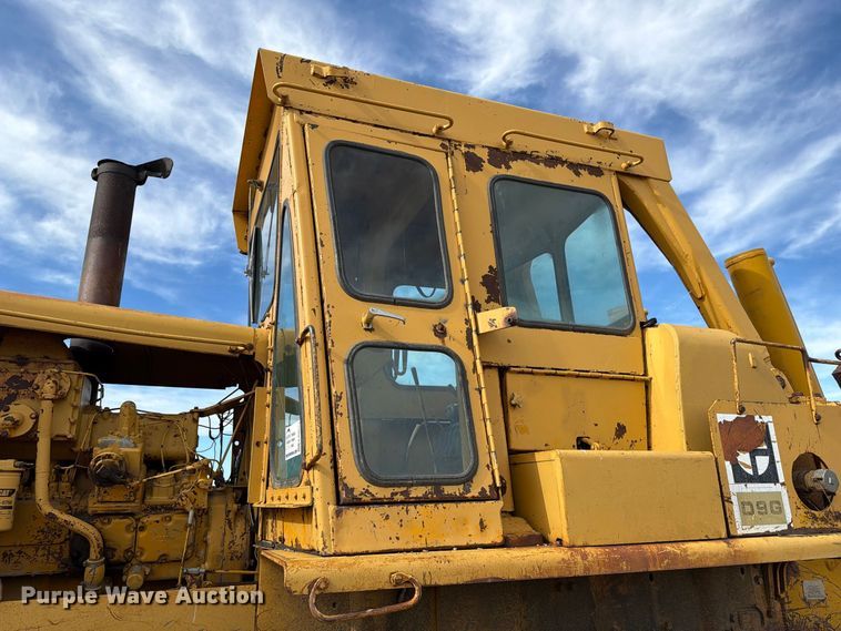 image for item EA0563 1971 Caterpillar D9G dozer