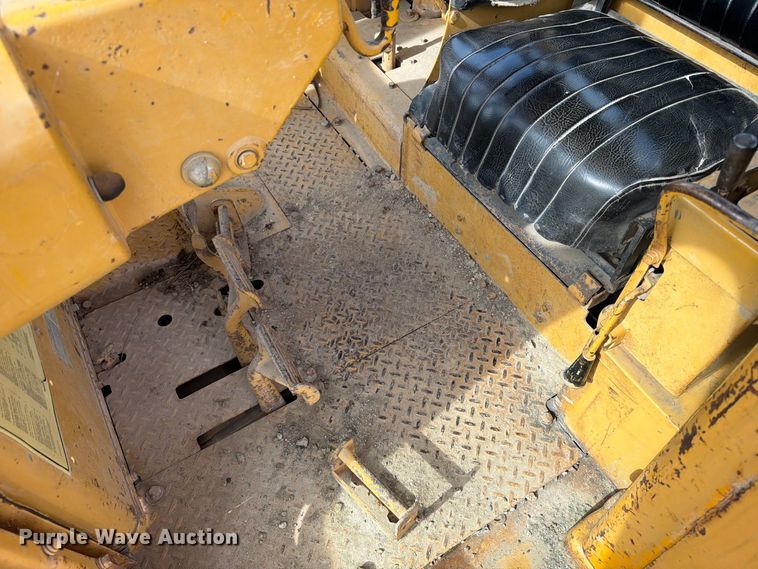 image for item EA0563 1971 Caterpillar D9G dozer