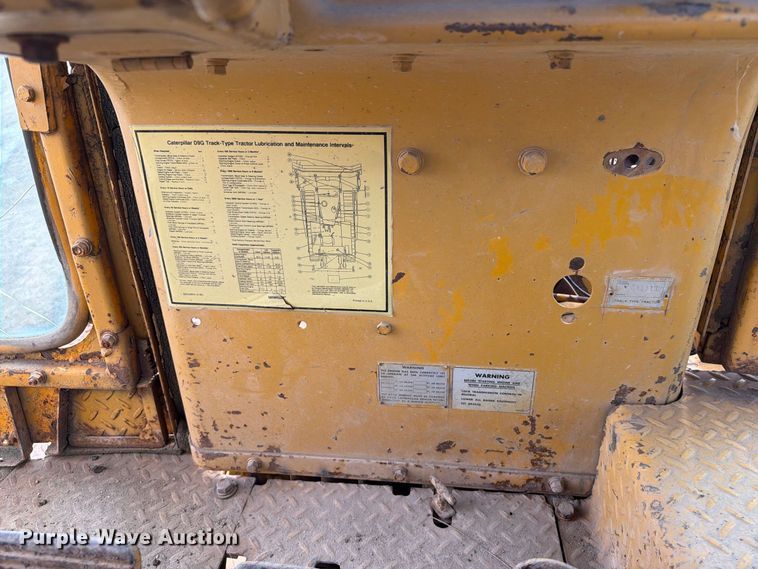 image for item EA0563 1971 Caterpillar D9G dozer