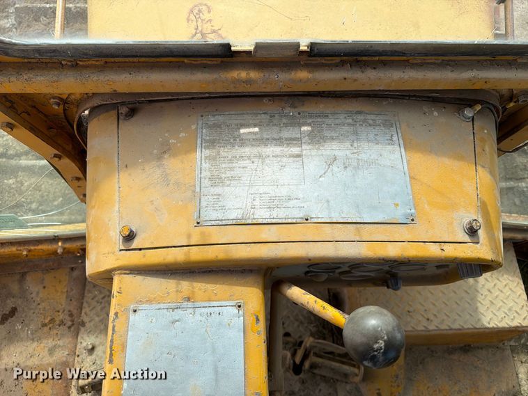 image for item EA0563 1971 Caterpillar D9G dozer
