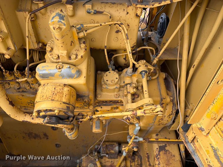 image for item EA0563 1971 Caterpillar D9G dozer
