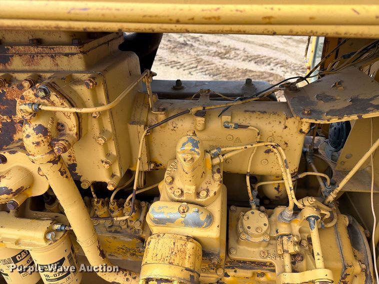 image for item EA0563 1971 Caterpillar D9G dozer