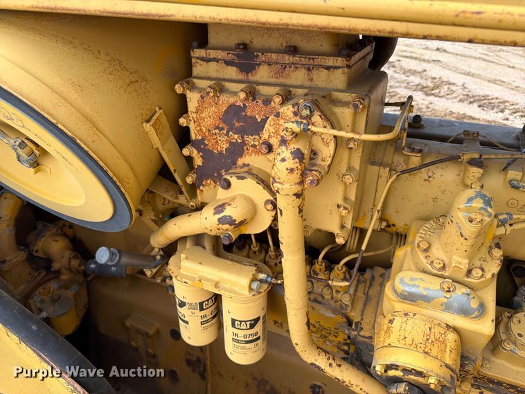 image for item EA0563 1971 Caterpillar D9G dozer