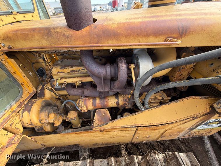 image for item EA0563 1971 Caterpillar D9G dozer